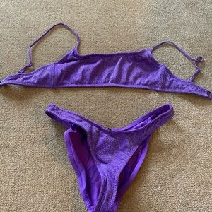 Womens never worn 2 piece baiting suit!